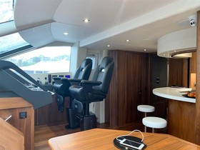 2018 Sunseeker 86 Yacht til salg