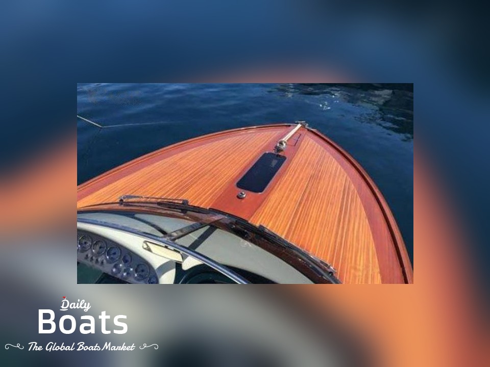 2002 Riva Aquariva Super 33 for sale. View price, photos and Buy 2002