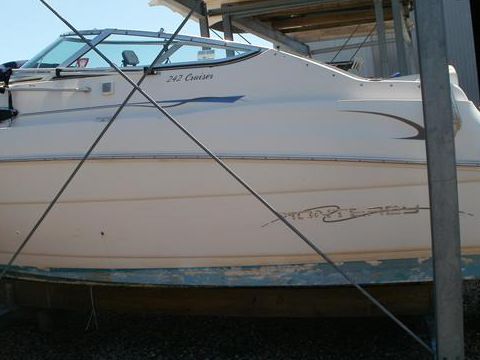 1999 Monterey 242 Cruiser