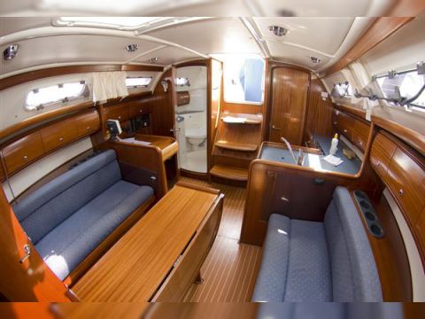 2004 Bavaria 32 for sale