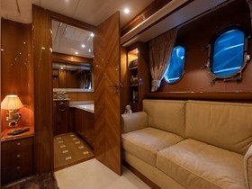 Buy 2001 Guy Couach 2800 Long Range