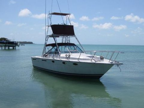1985 Tiara 3100 Open