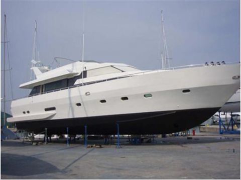 yacht maiora 22 metri