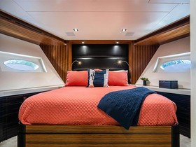 Купити 2018 Hatteras Yachts M90 Panacera