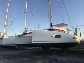 Купить 2017 Lagoon Catamarans 42