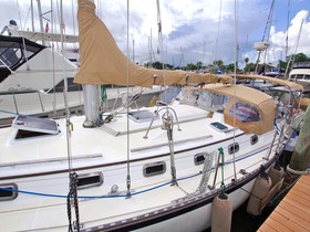 1989 Caliber 38 Sloop