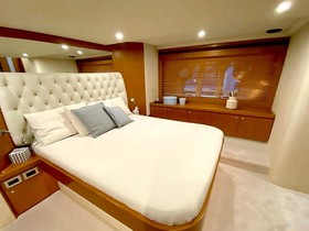 2008 Ferretti Yachts 592