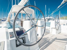 2020 Bénéteau Boats Oceanis 381 na prodej
