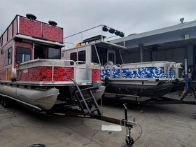 2000 Tracker Boats Party Hut eladó