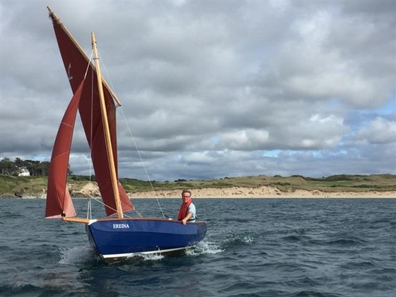 Sailing dinghy boats