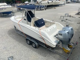 Boston Whaler Boats 240 Outrage