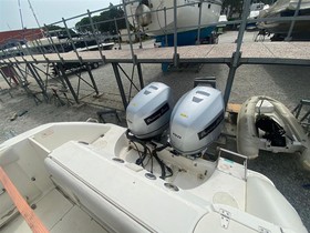 2004 Boston Whaler Boats 240 Outrage