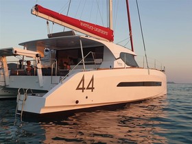 Купить 2023 Aventura Catamarans 34