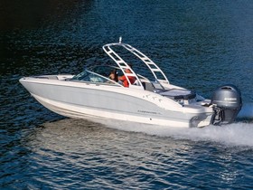2023 Chaparral Boats 210 Ssi