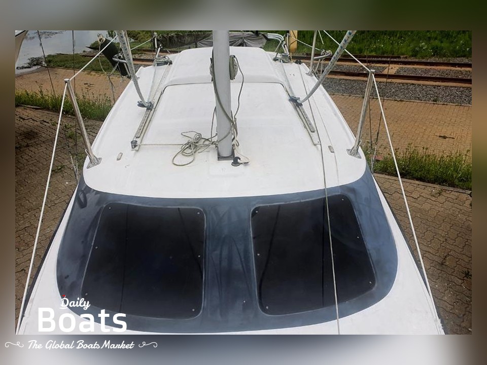 1999 MacGregor 26 for sale. View price, photos and Buy 1999 MacGregor