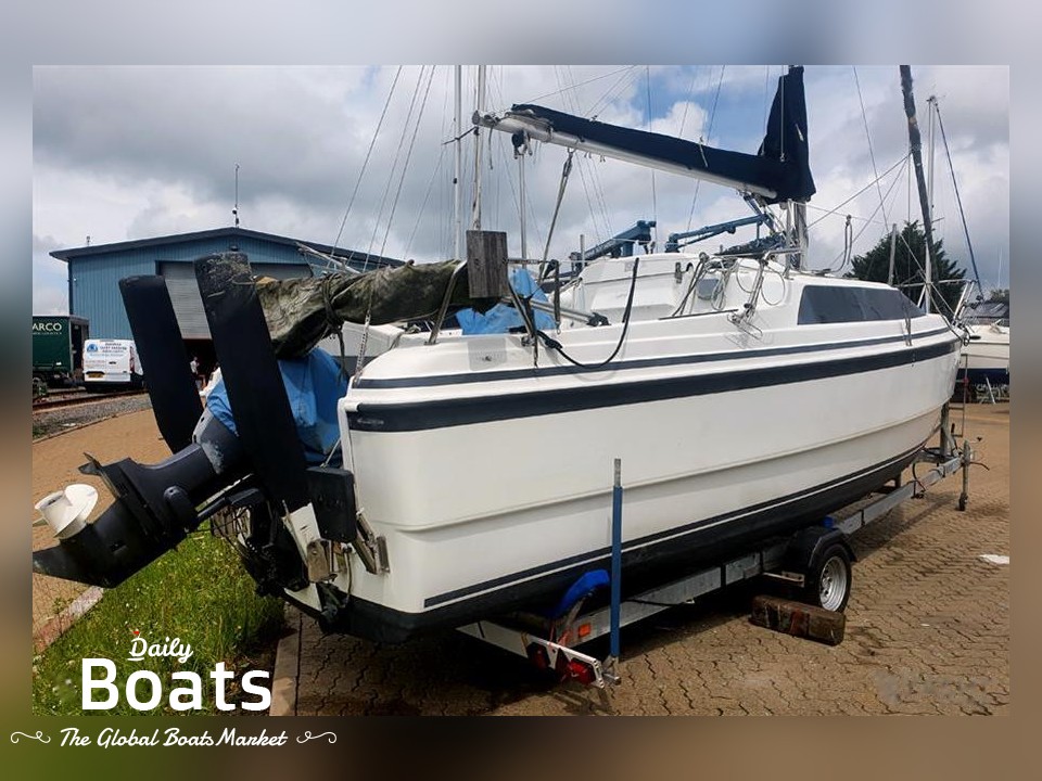 1999 MacGregor 26 for sale. View price, photos and Buy 1999 MacGregor