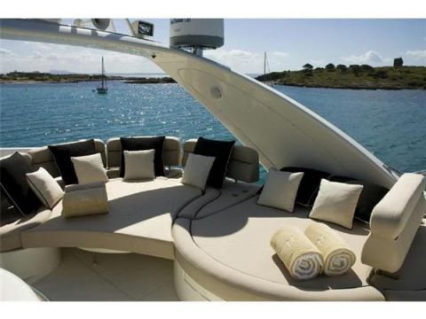 2002 Azimut 68 Plus
