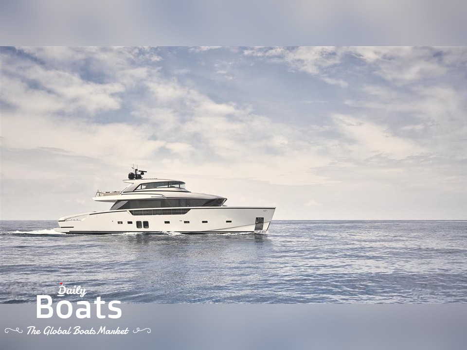 Everything you need to know about motor super yachts!