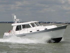 2022 Hardy Motor Boats 32 Ds for sale