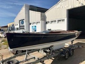 2018 Latitude Yachts Tofinou 8
