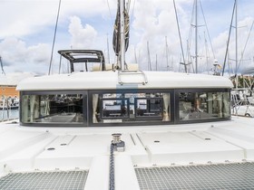 Osta 2018 Lagoon Catamarans 400