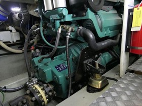 2005 Aquastar 48