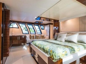 2012 Lazzara Yachts 92 Lsx