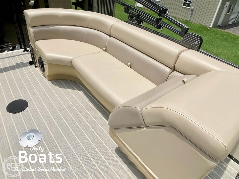 2021 Lexington Pontoon Boats 321 for sale. View price, photos and Buy