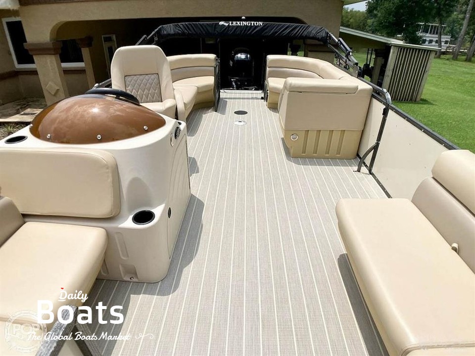 2021 Lexington Pontoon Boats 321 for sale. View price, photos and Buy