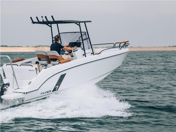 Bénéteau Boats Flyer 7