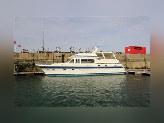 Trader Yachts 535 Signature