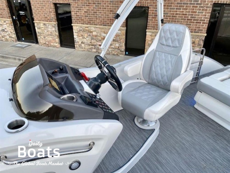 2021 Bennington Marine Q25 Swingback for sale. View price, photos and Buy 2021 Bennington Marine