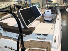2020 Chaparral Boats 210 Ssi for sale