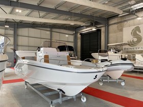 2022 Bénéteau Boats Flyer 6 til salgs