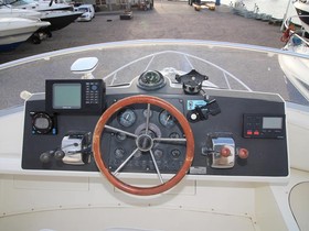 1990 Bertram Yachts 28 Fly