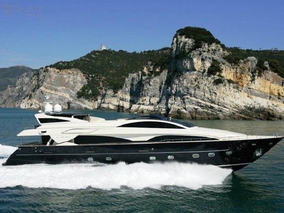 Riva Athena 115