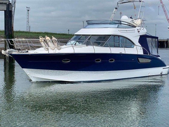 Bénéteau Boats Antares 12