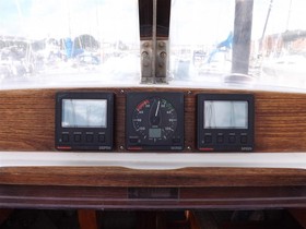 Koupit 1996 Westerly Oceanquest 35