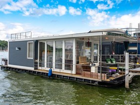 2015 Houseboat myytävänä