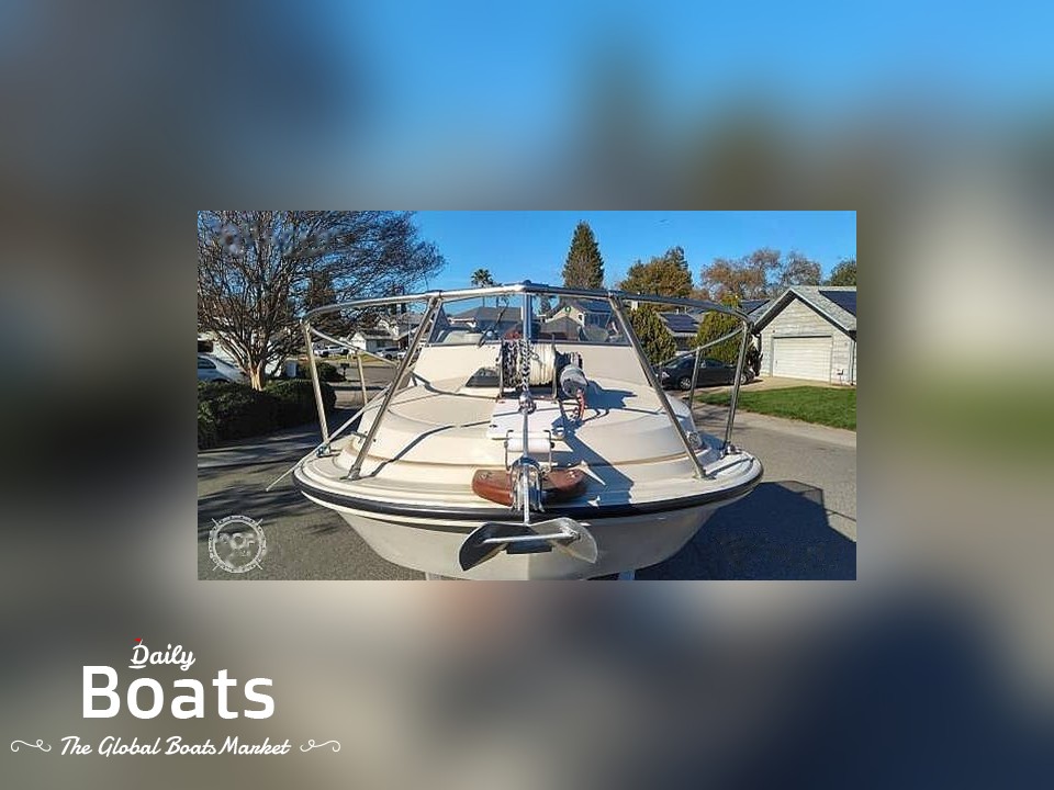 1980 Boston Whaler Boats Revenge V22 for sale. View price, photos and