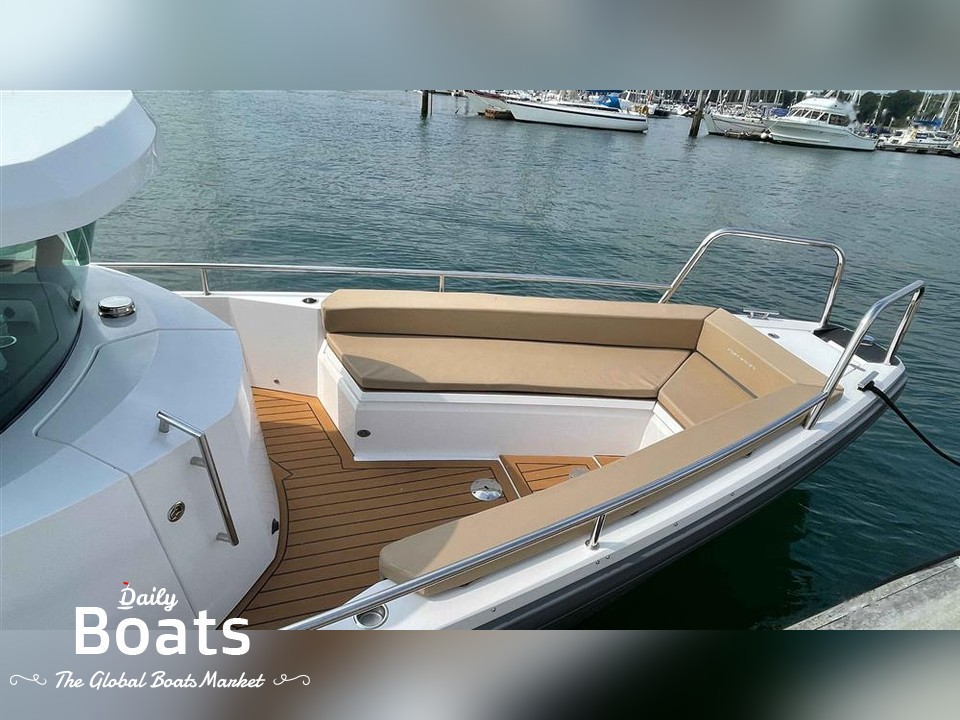 2015 Axopar Boats 28 Cabin for rent. View price, photos and Rent 2015
