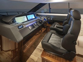 Kjøpe 2023 Riviera 6000 Sport Yacht Platinum Edition