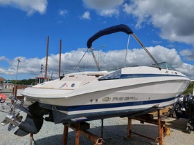 2006 Regal Boats 2250 Cuddy