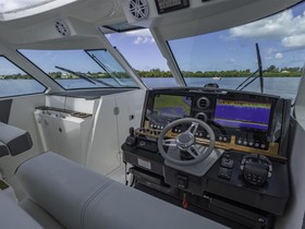 2022 Tiara Yachts 3800