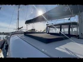 Купить 2019 Lagoon Catamarans 42