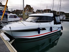 Bénéteau Boats Antares 880