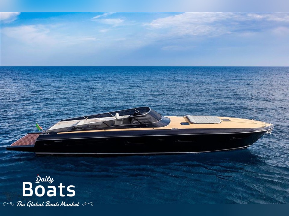 2017 Itama 62