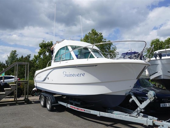 Bénéteau Boats Antares 650
