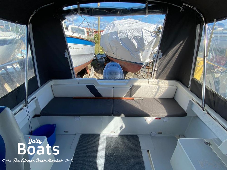 1986 Hardy Motor Boats 25 for sale. View price, photos and Buy 1986