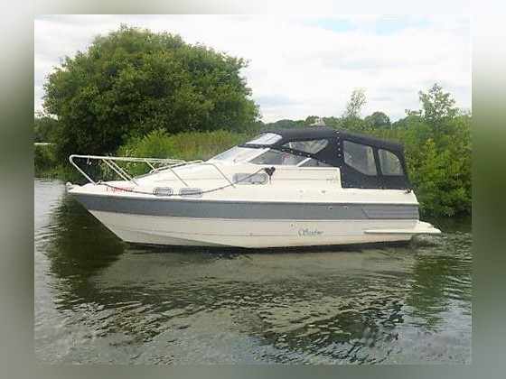 Sealine 255 Senator